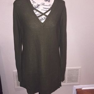 Love Scarlett olive green light weight sweater XL